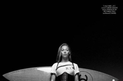 28-beyonce-nylon-2-surfboard.w1600.h1064.2x